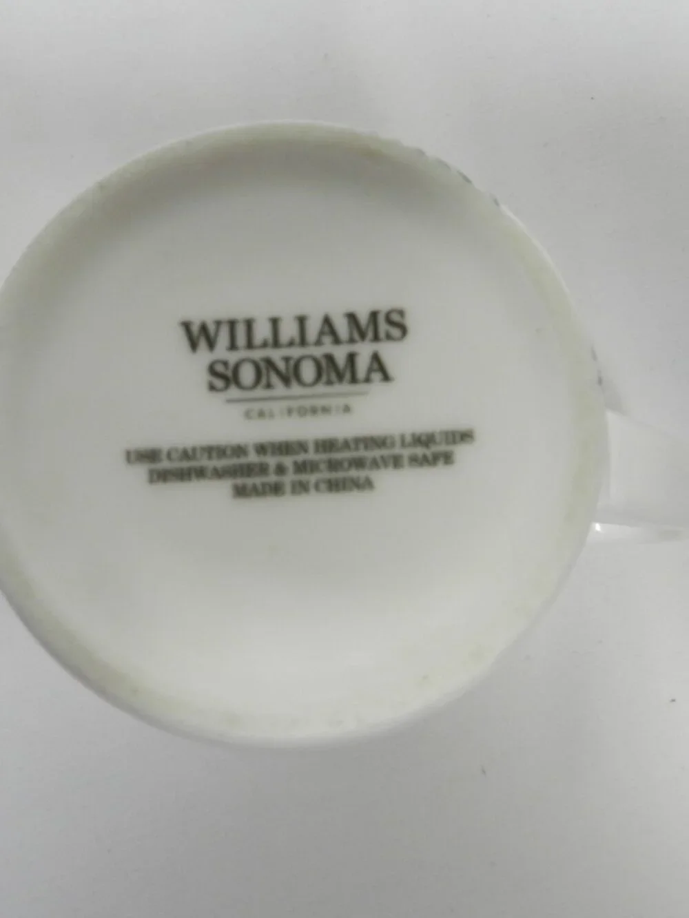 Williams Sonoma Woodland Berry Red Cardinal Bird Christmas Mug Pine Cone